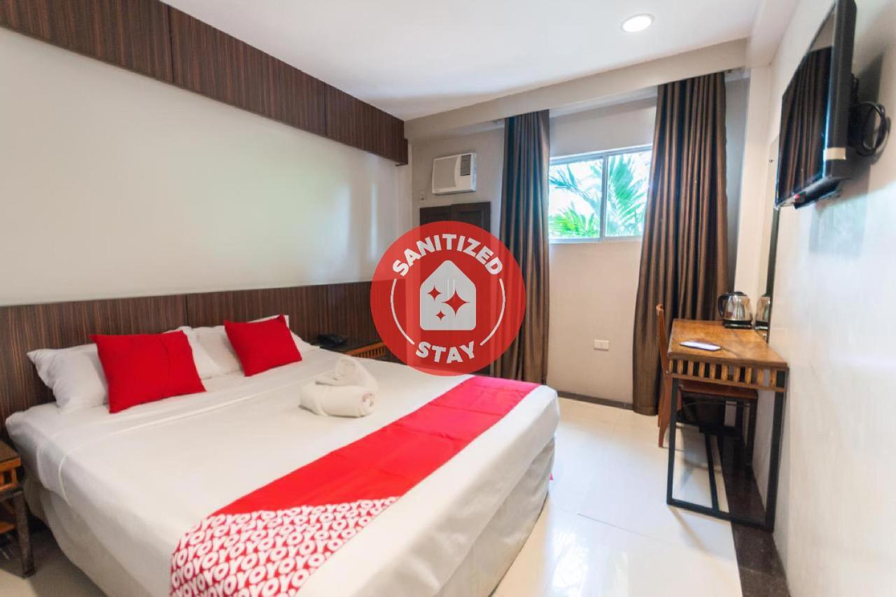 Chito'S Hotel Илоило Экстерьер фото