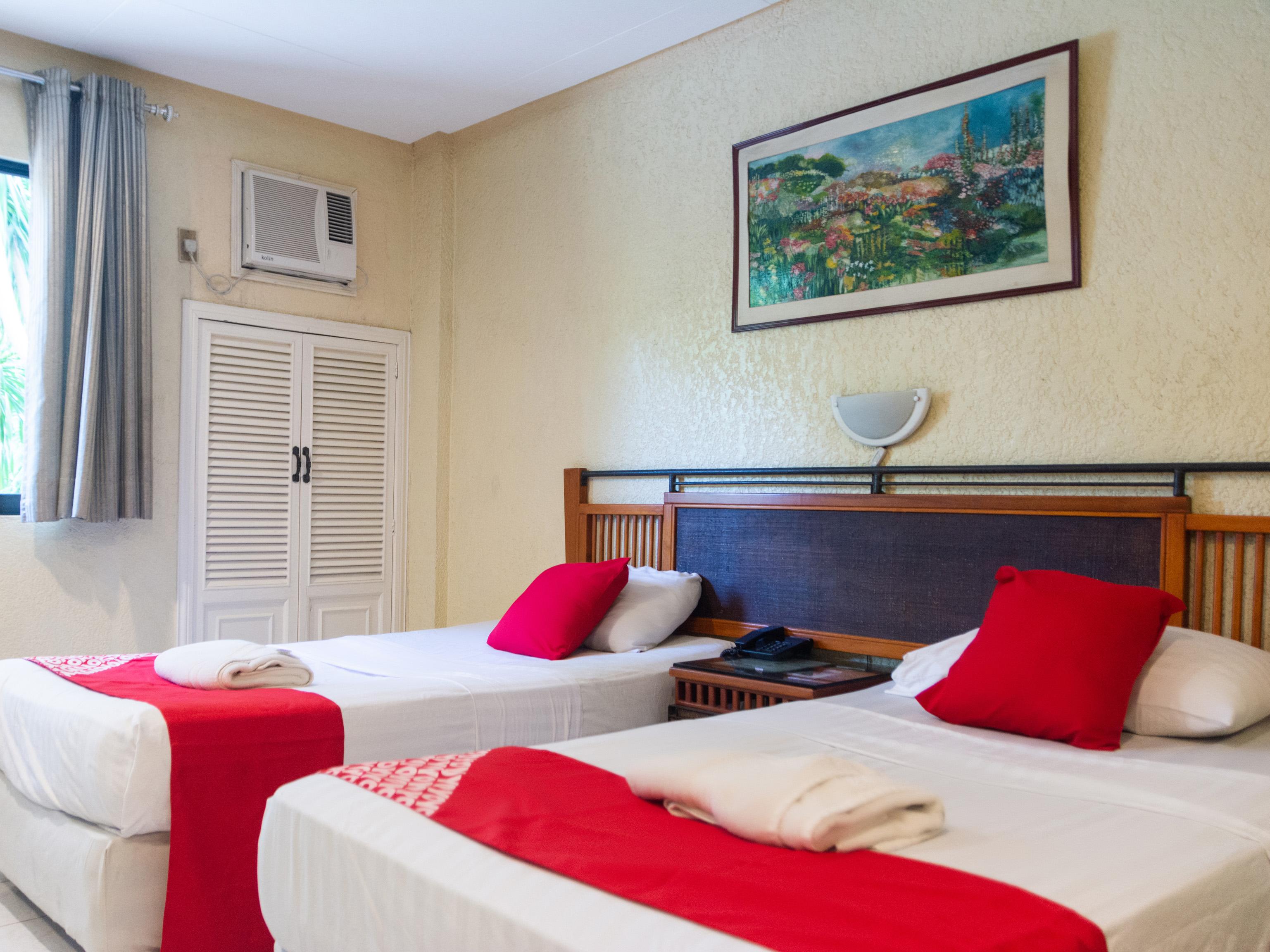 Chito'S Hotel Илоило Экстерьер фото