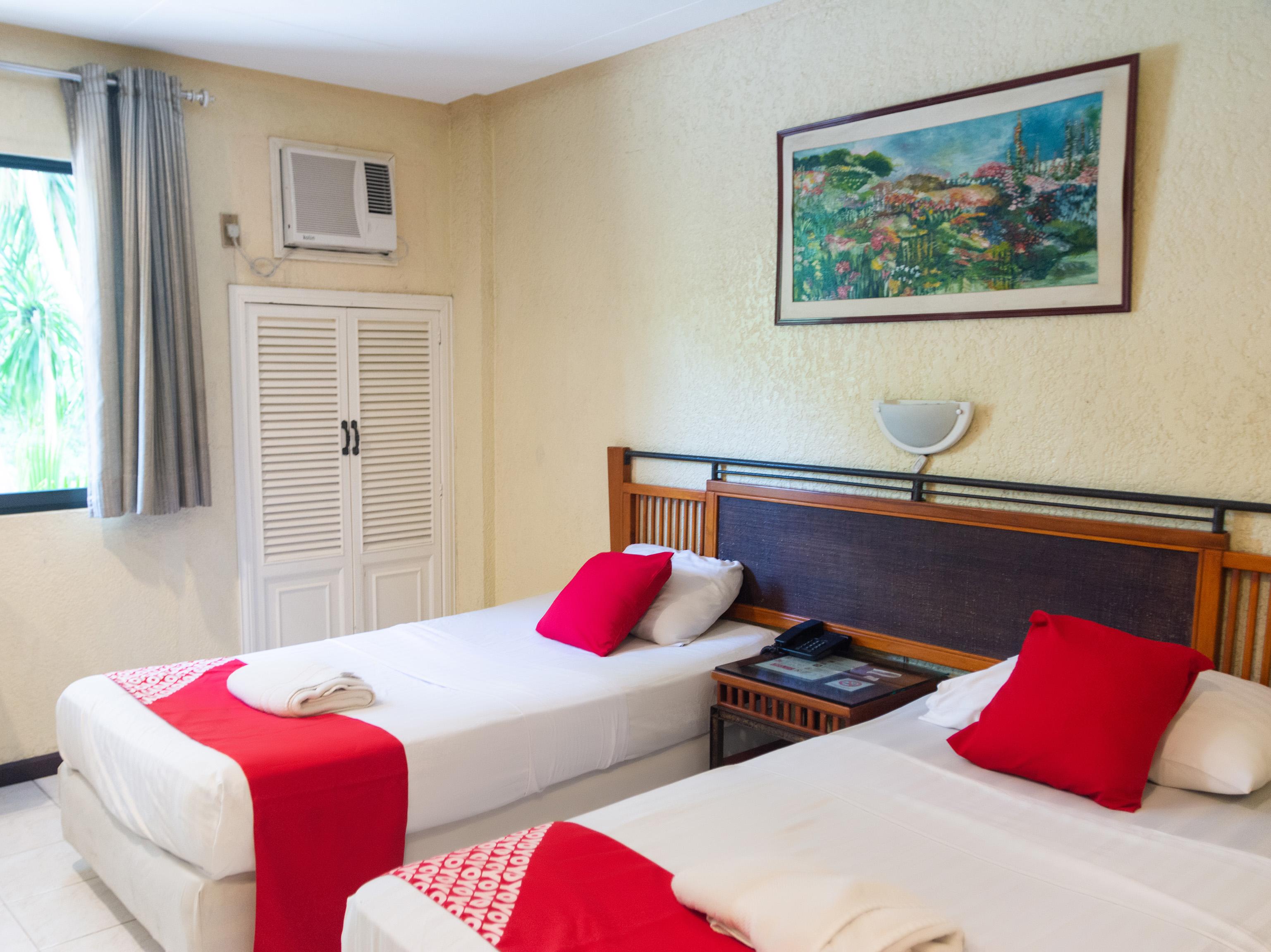 Chito'S Hotel Илоило Экстерьер фото