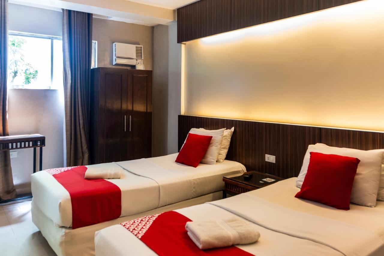 Chito'S Hotel Илоило Экстерьер фото