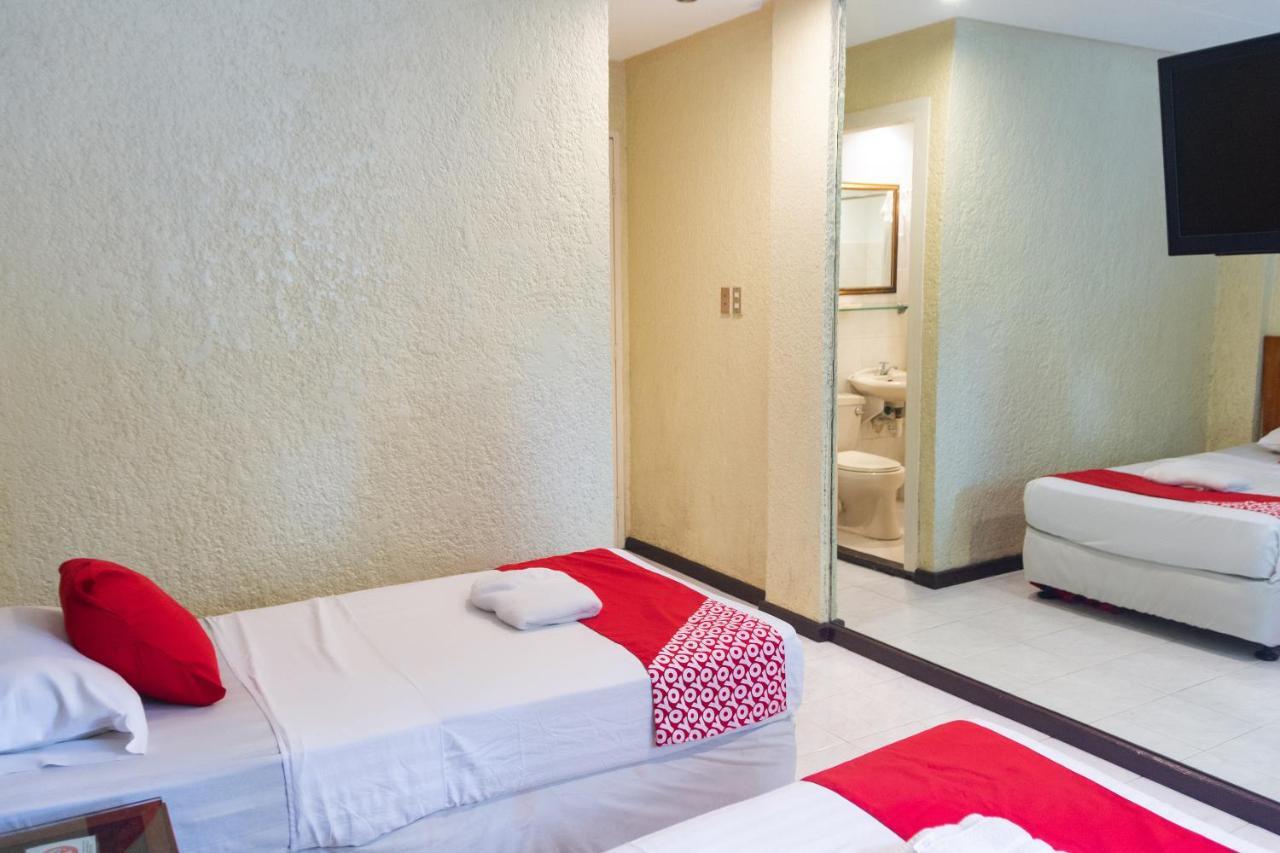 Chito'S Hotel Илоило Экстерьер фото